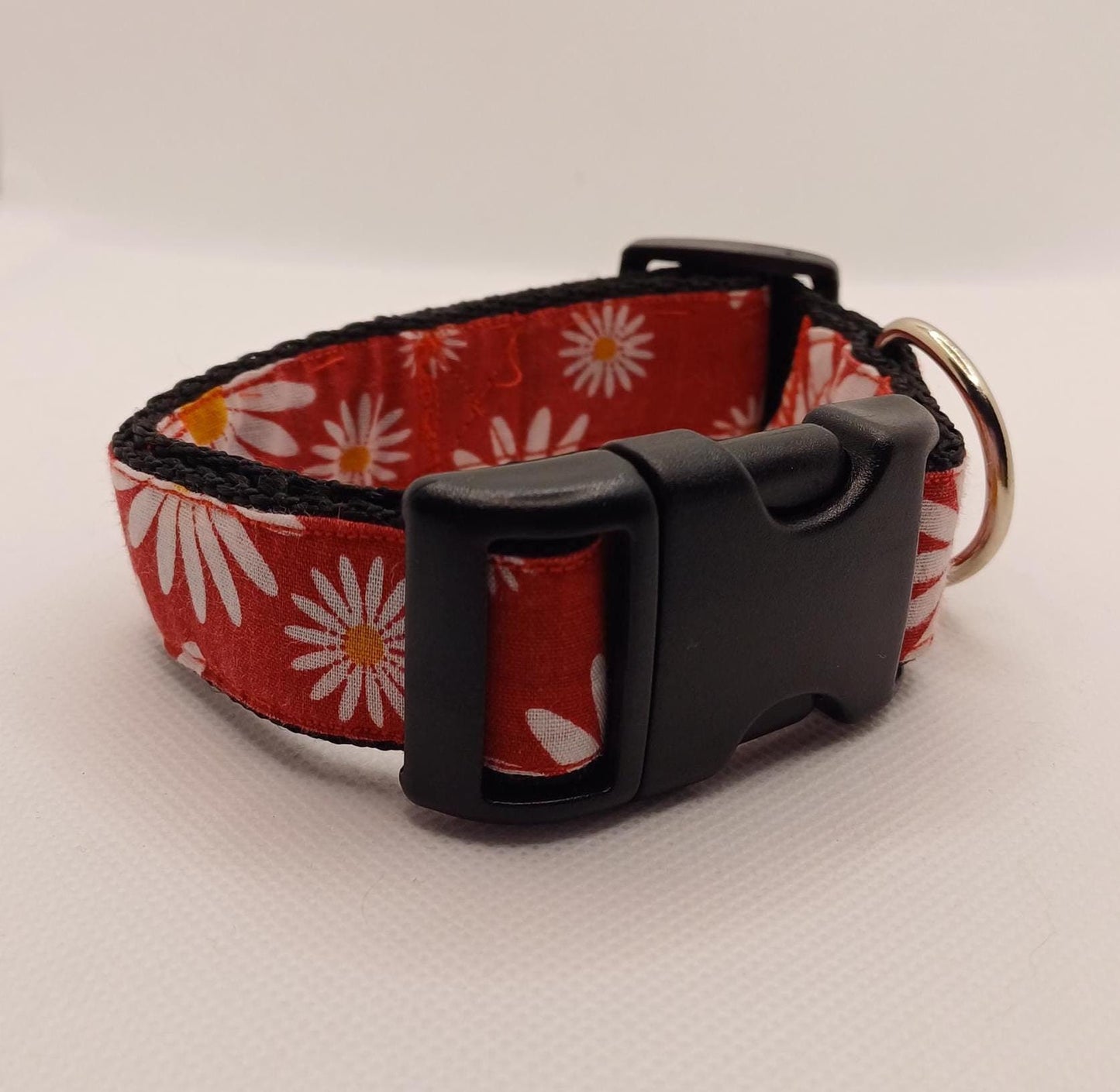 Daisy Collar