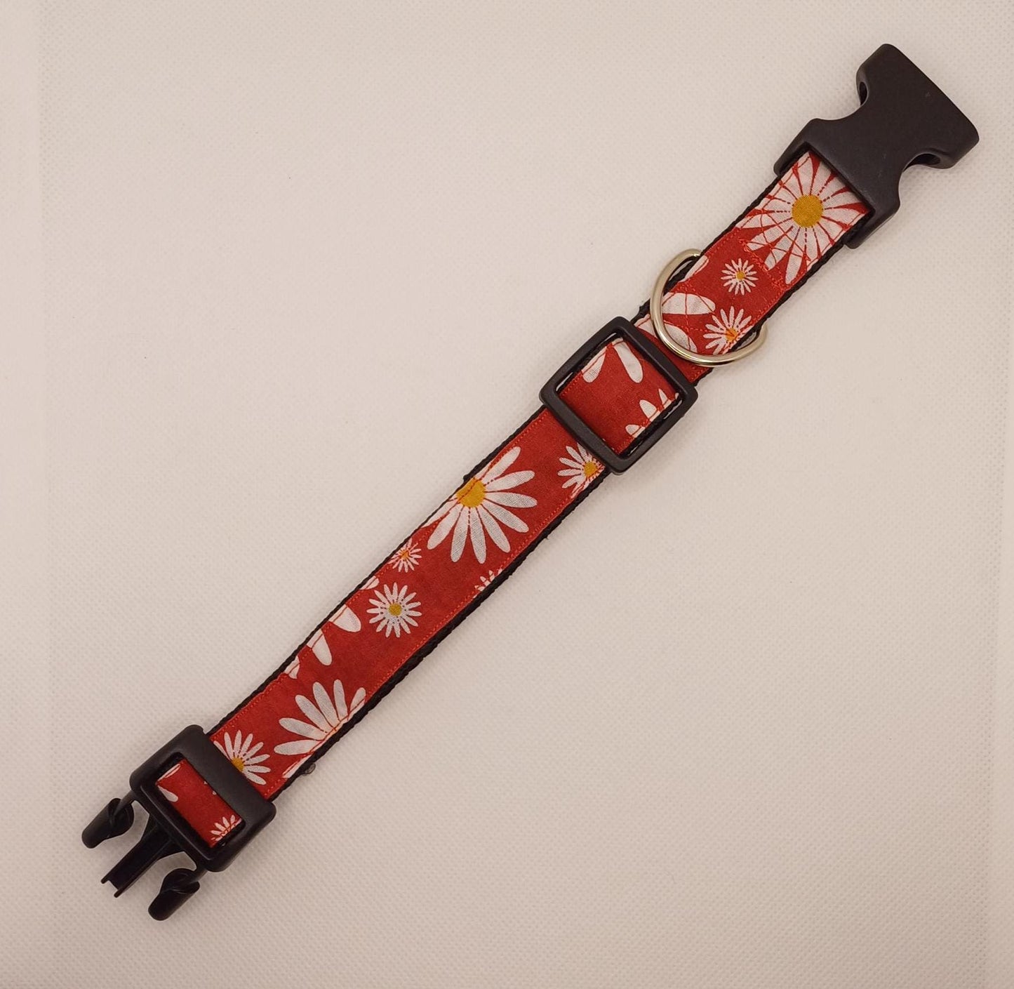 Daisy Collar